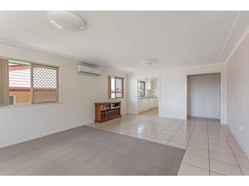 20 Hunter Street, Centenary Heights QLD 4350