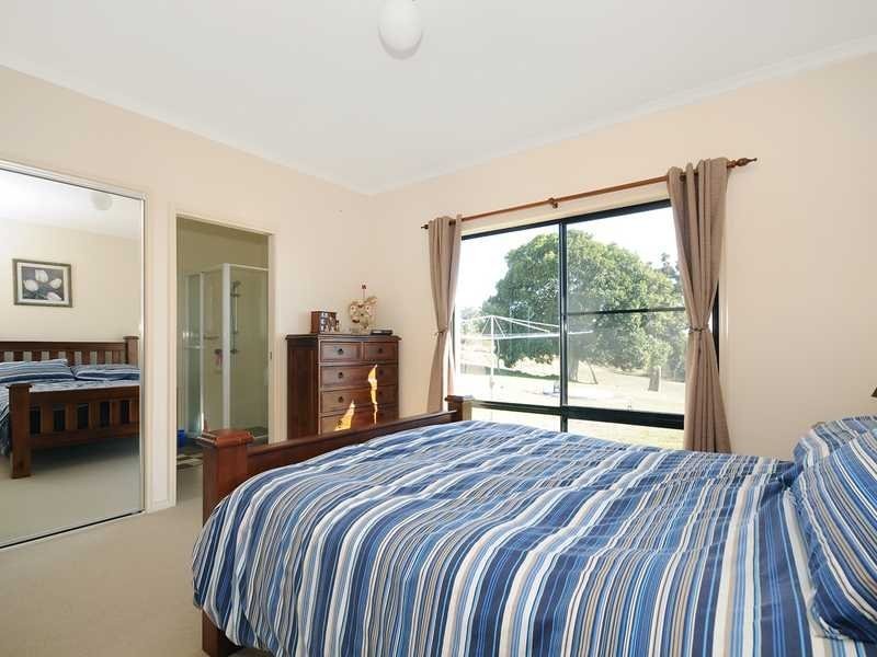 61 Hilltop Drive, Gowrie Junction QLD 4352