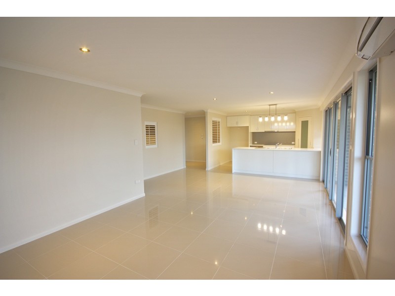 21 Stedman Street, Middle Ridge QLD 4350