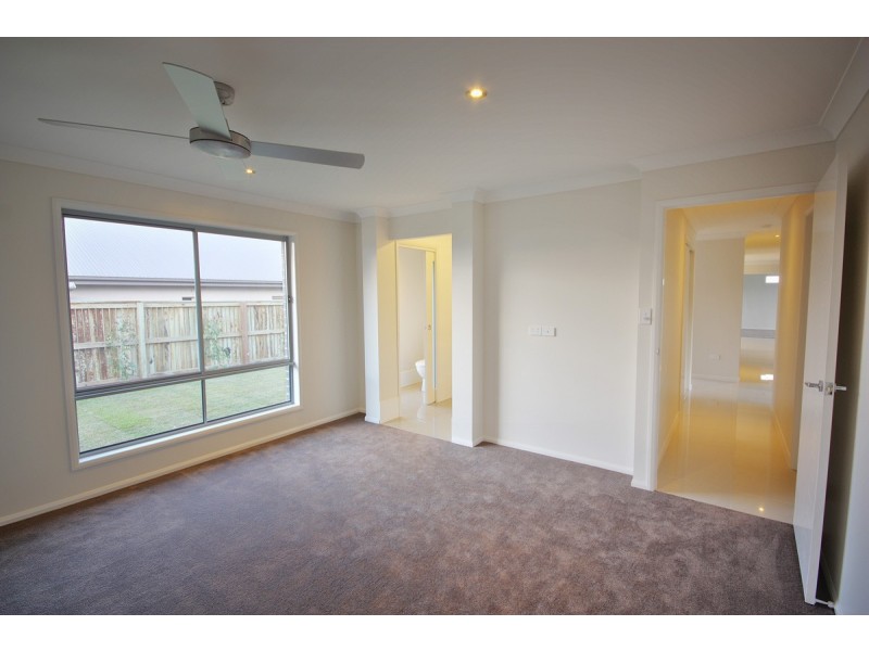 21 Stedman Street, Middle Ridge QLD 4350