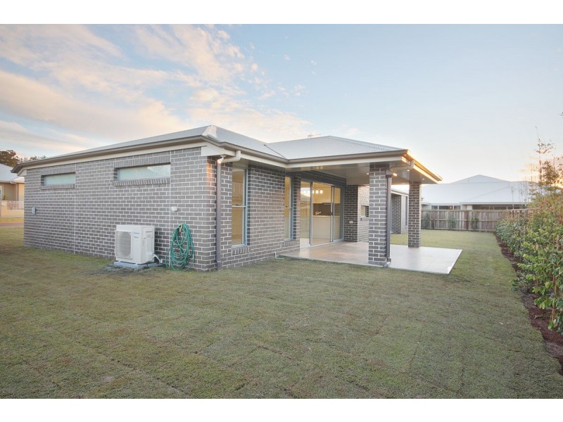 21 Stedman Street, Middle Ridge QLD 4350