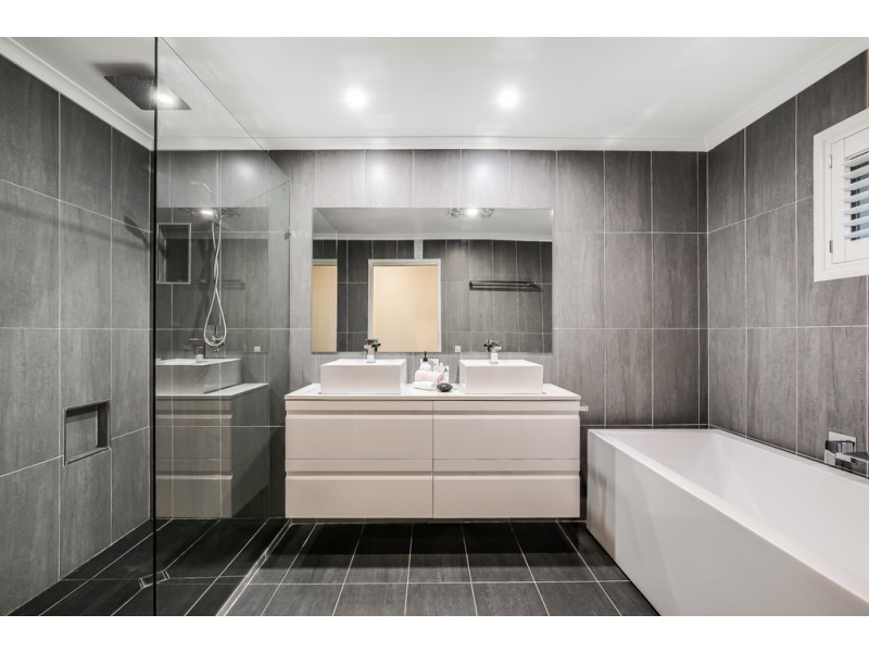 24 Angus Street, Rangeville QLD 4350