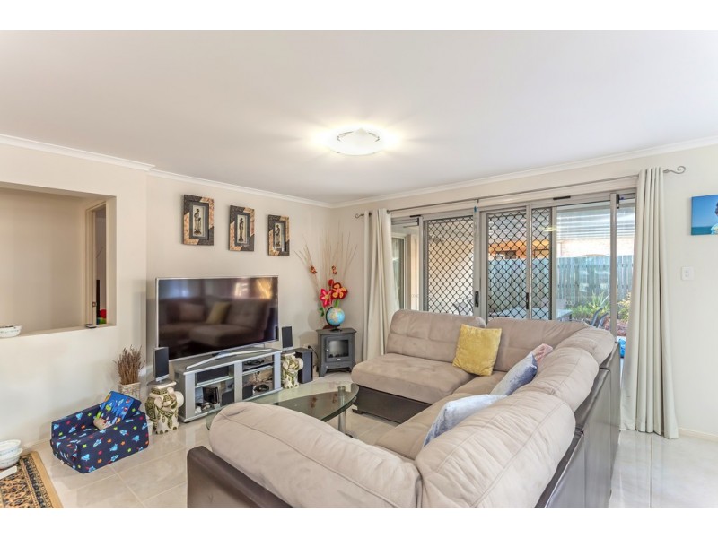 7 Opal Street, Glenvale QLD 4350