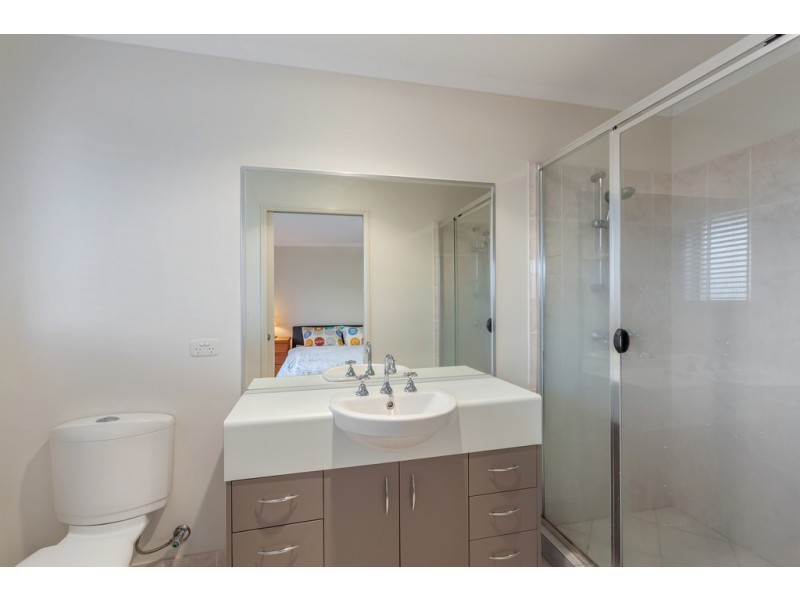 7 Opal Street, Glenvale QLD 4350