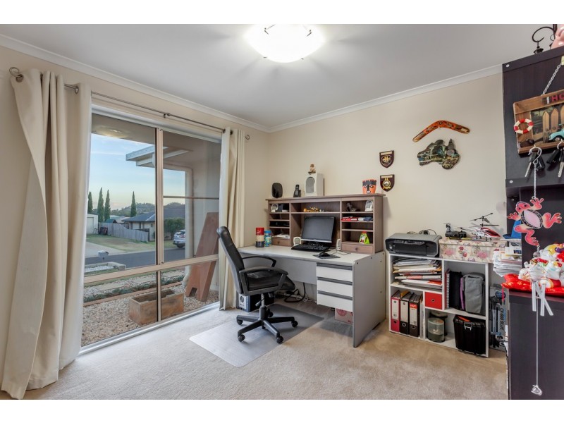 7 Opal Street, Glenvale QLD 4350