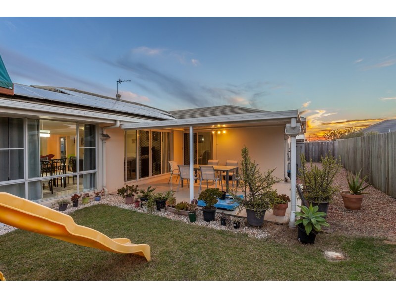 7 Opal Street, Glenvale QLD 4350