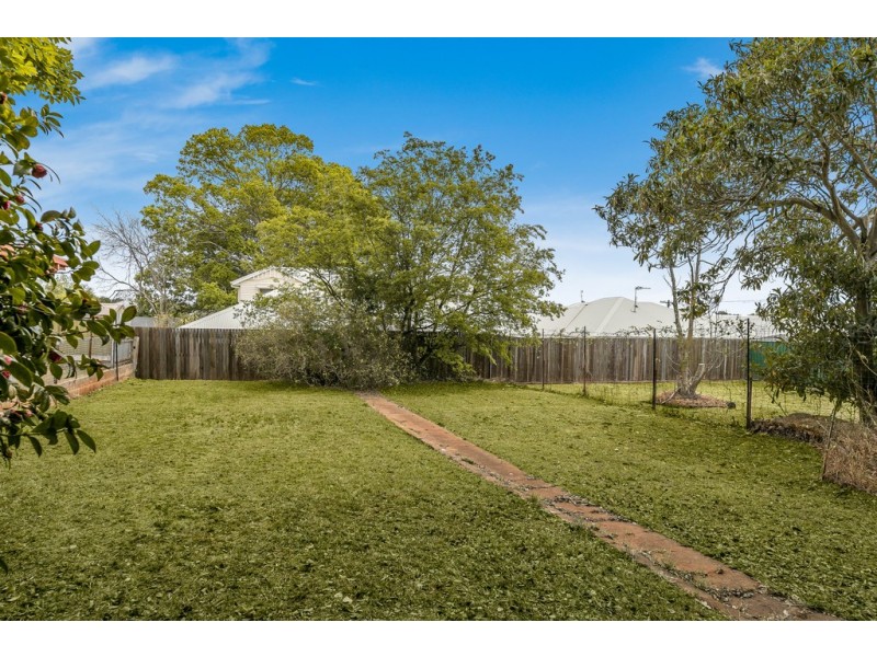 283 Hume Street, South Toowoomba QLD 4350