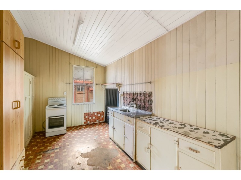 283 Hume Street, South Toowoomba QLD 4350