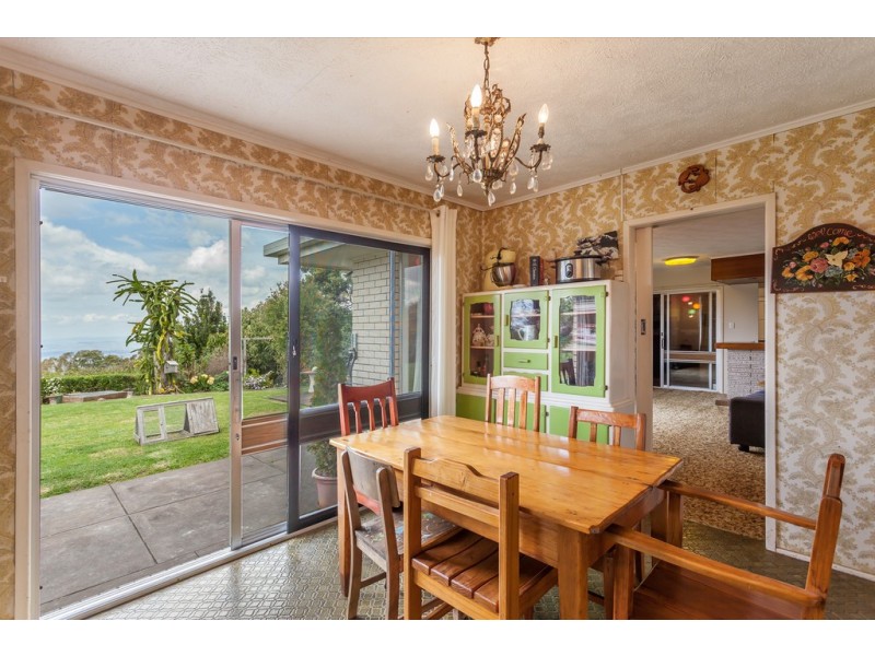 19 Murphys Creek Road, Blue Mountain Heights QLD 4350