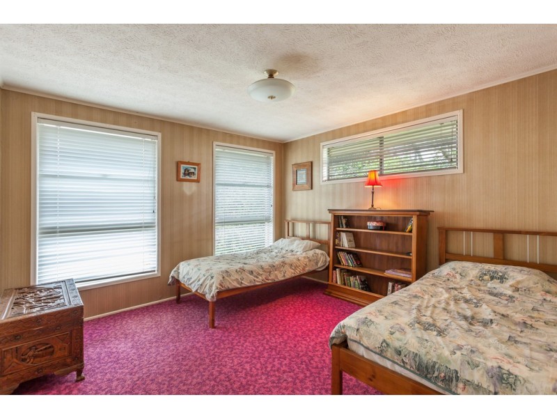 19 Murphys Creek Road, Blue Mountain Heights QLD 4350