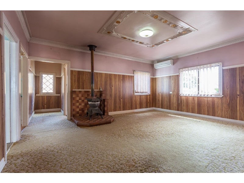 26 Llewellyn Street, Centenary Heights QLD 4350