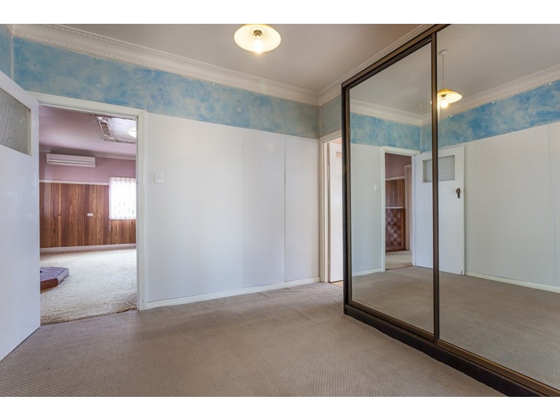 26 Llewellyn Street, Centenary Heights QLD 4350