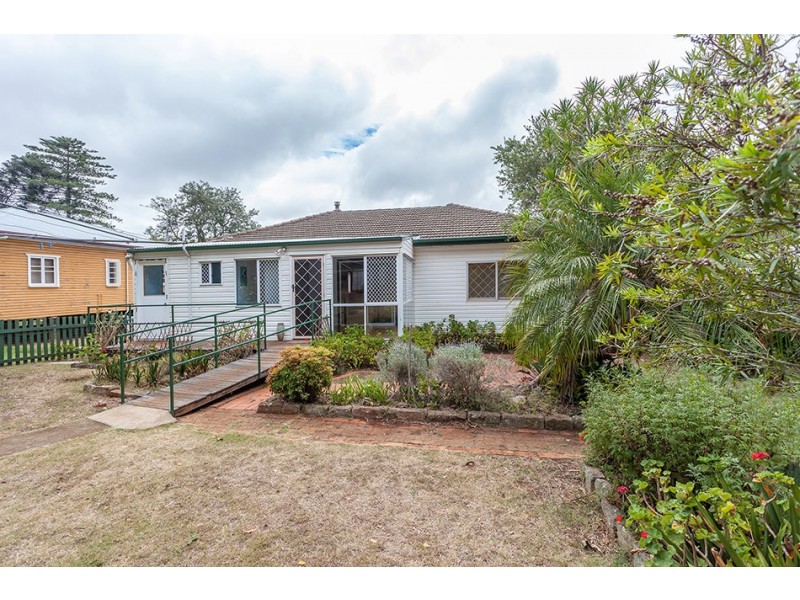 26 Llewellyn Street, Centenary Heights QLD 4350