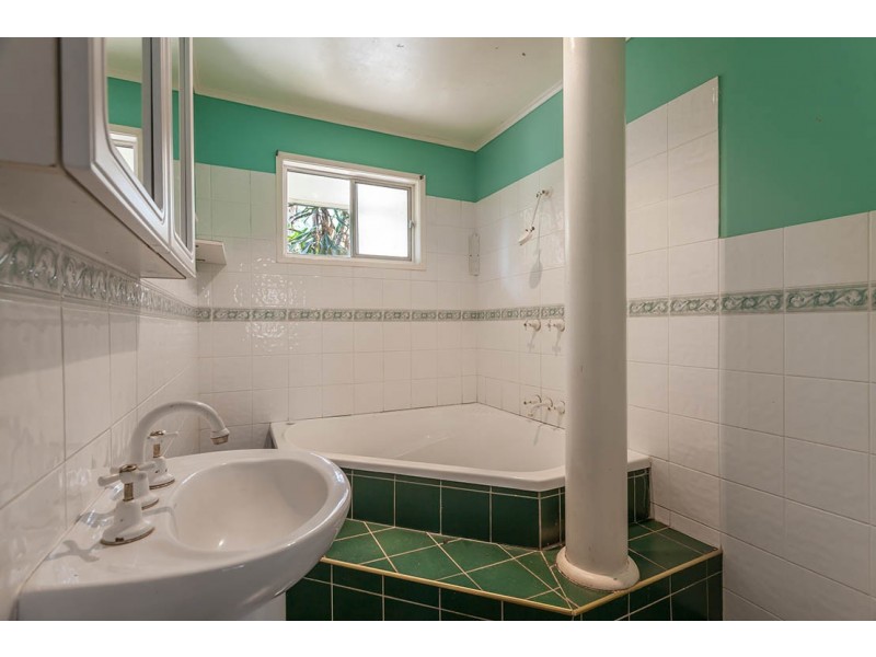 455 Stenner Street, Harristown QLD 4350