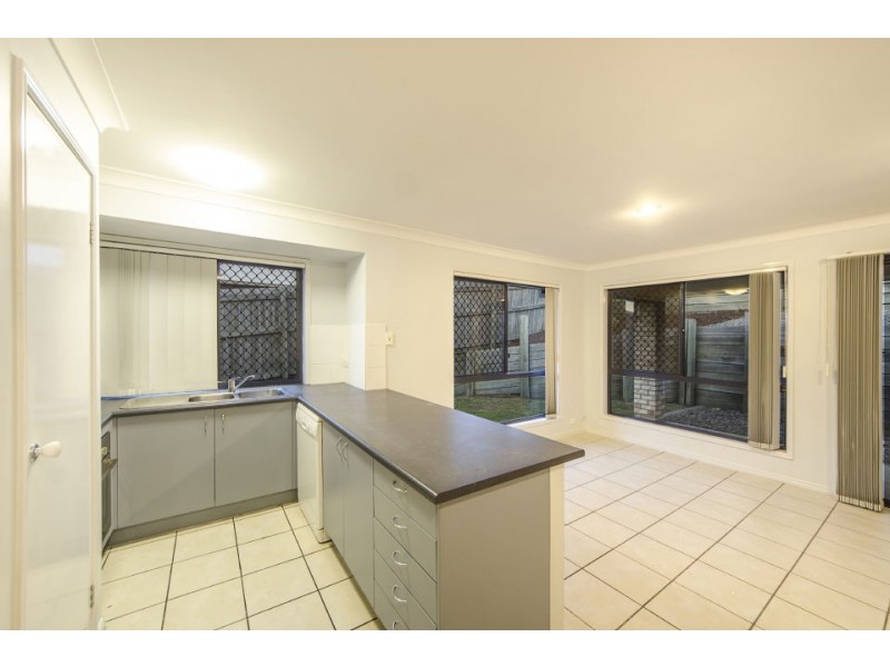 12 Cuttaburra Crescent, Glenvale QLD 4350