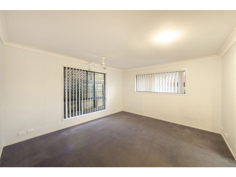 12 Cuttaburra Crescent, Glenvale QLD 4350