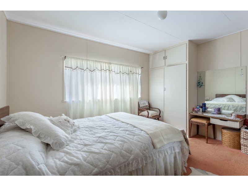 16 Gaydon Street, Newtown QLD 4350