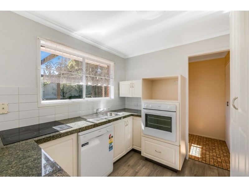 17 Sapphire Court, Kearneys Spring QLD 4350