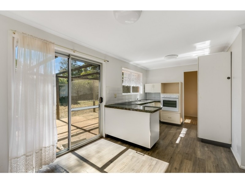 17 Sapphire Court, Kearneys Spring QLD 4350