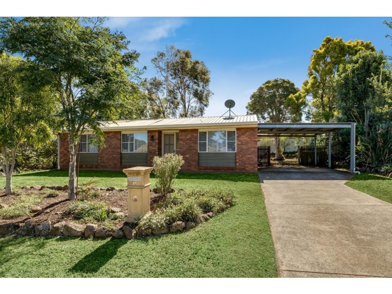 17 Sapphire Court, Kearneys Spring QLD 4350