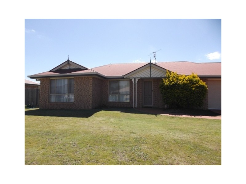 33 Belclaire Drive, Westbrook QLD 4350