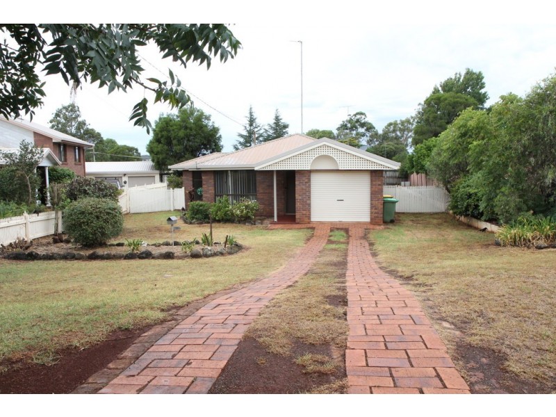 10 Magann Court, Darling Heights QLD 4350