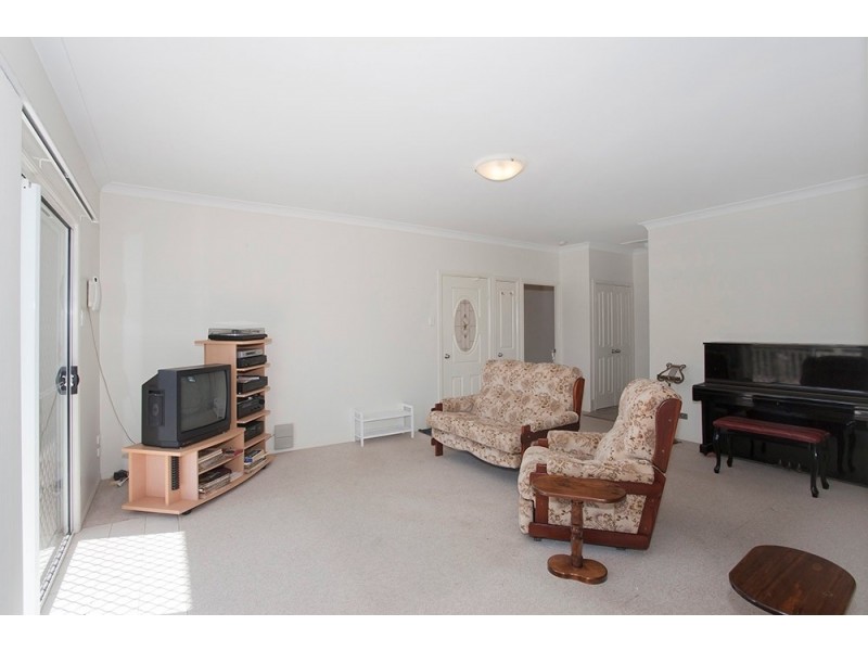 Unit 210/530 Bridge Street, Wilsonton QLD 4350