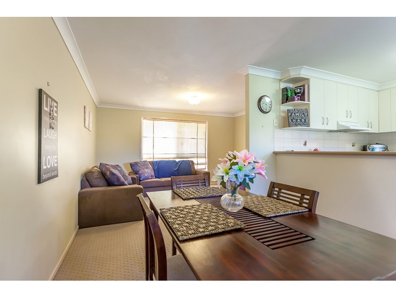32 Gainsborough Drive, Glenvale QLD 4350