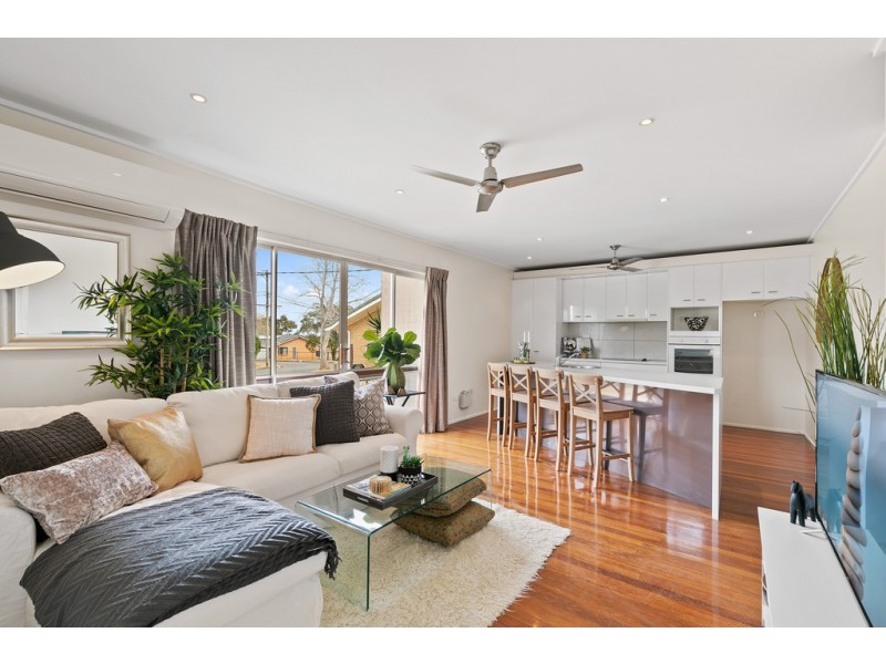 5 Garvey Street, Mount Lofty QLD 4350