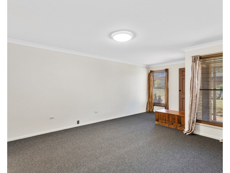 9 Ansett Court, Wilsonton QLD 4350