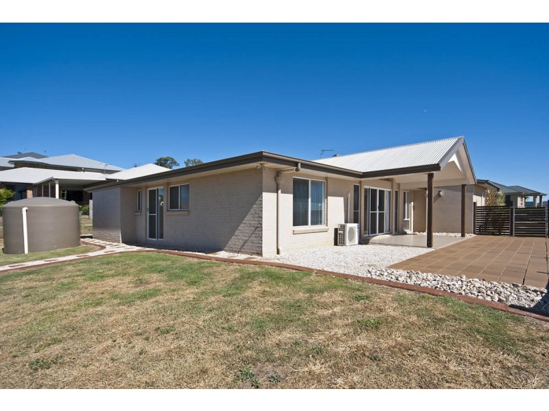 10 Edwin Street, Westbrook QLD 4350
