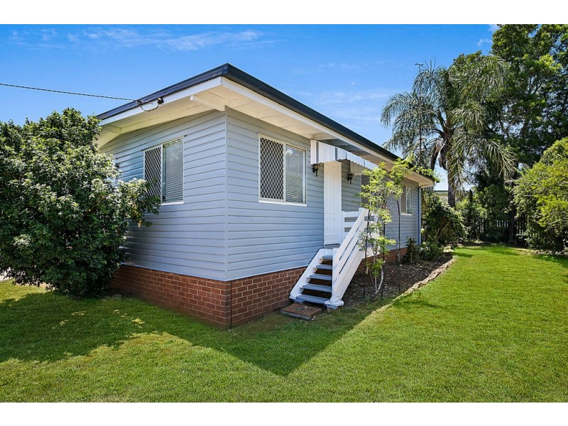 24 Waverley Street, North Toowoomba QLD 4350
