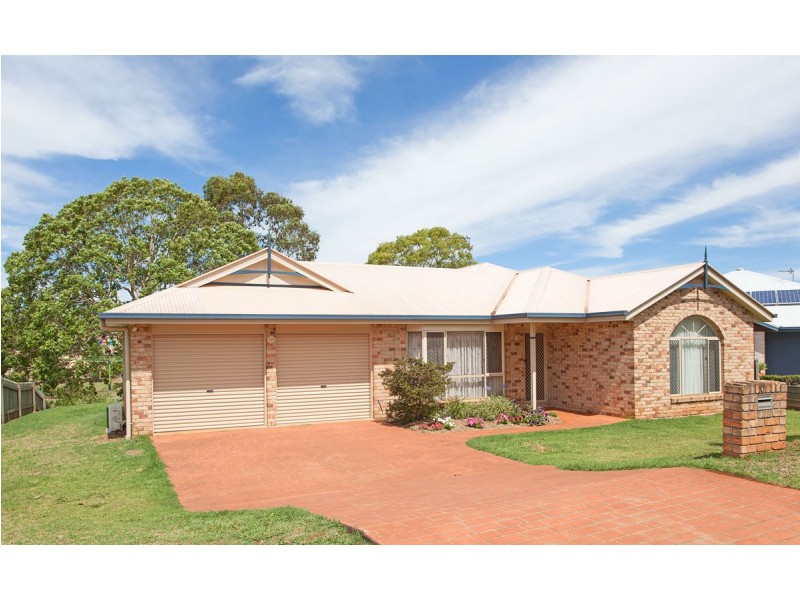 10 Hillcrest Court, Kearneys Spring QLD 4350