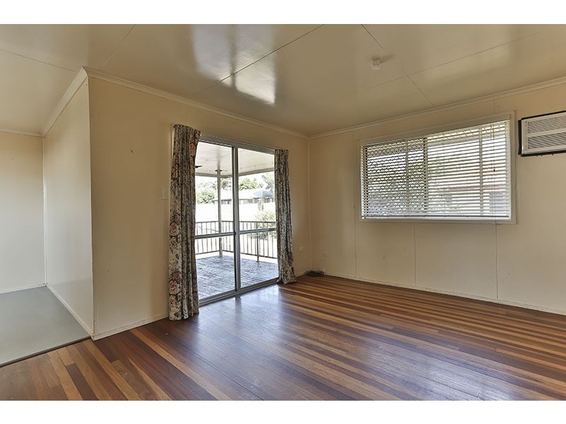 27 Festival Street, Rockville QLD 4350