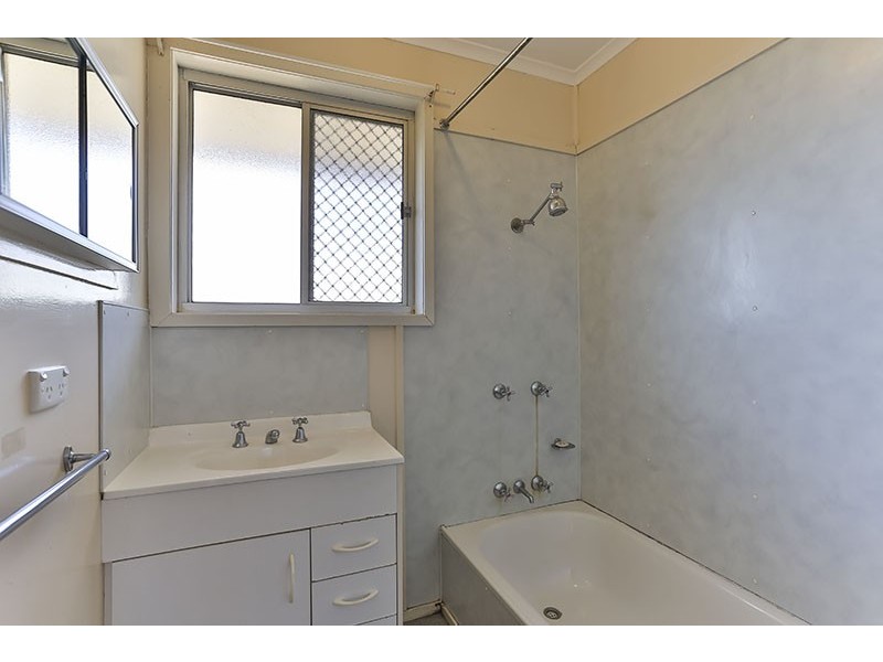 27 Festival Street, Rockville QLD 4350