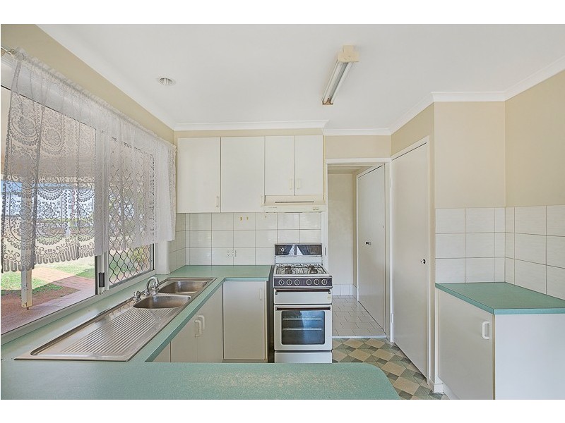 16 Reisling Court, Wilsonton Heights QLD 4350