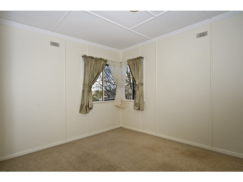21 Dwyer Street, Harlaxton QLD 4350