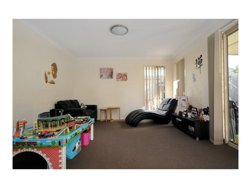 10 Flynn Street, Harlaxton QLD 4350