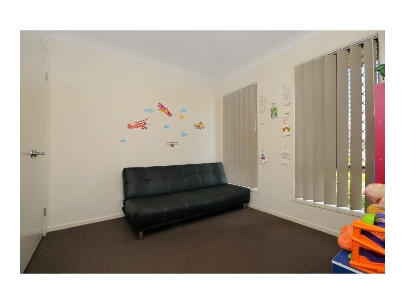 10 Flynn Street, Harlaxton QLD 4350