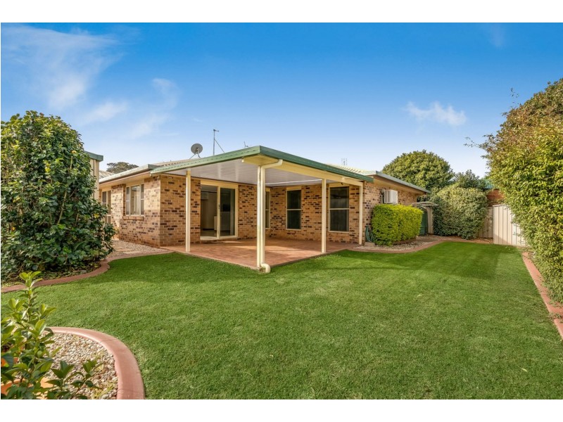 28 Catalina Drive, Wilsonton QLD 4350