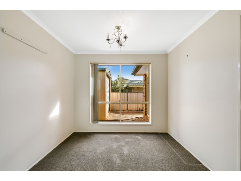 28 Catalina Drive, Wilsonton QLD 4350