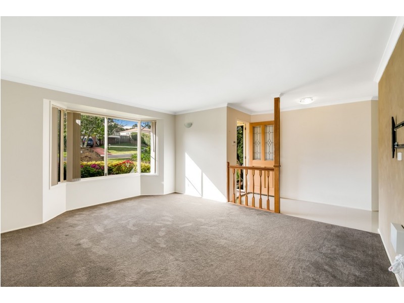 28 Catalina Drive, Wilsonton QLD 4350