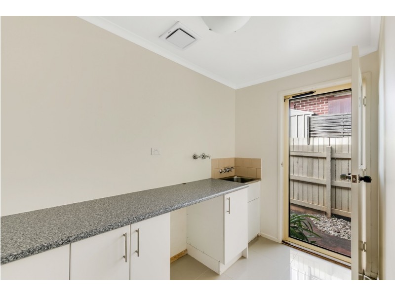 28 Catalina Drive, Wilsonton QLD 4350