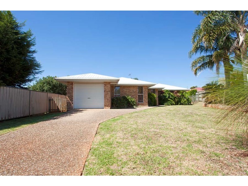 3 Connole Court, Kearneys Spring QLD 4350