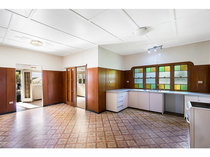 16 Park Street, Wilsonton QLD 4350