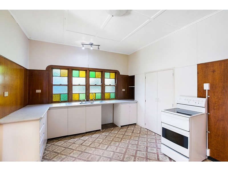 16 Park Street, Wilsonton QLD 4350