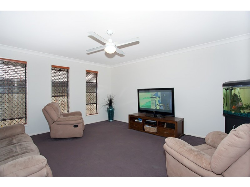 18 Kurrawa Crescent, Glenvale QLD 4350