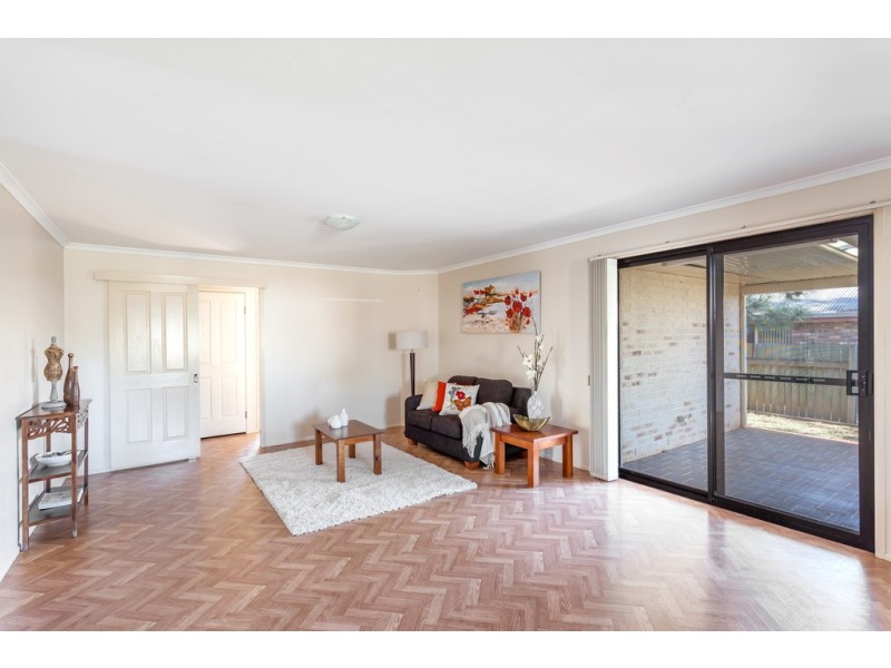 1 Albion Street, Kearneys Spring QLD 4350