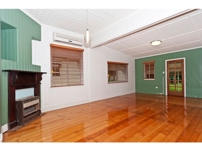 16 Stephen Street, South Toowoomba QLD 4350