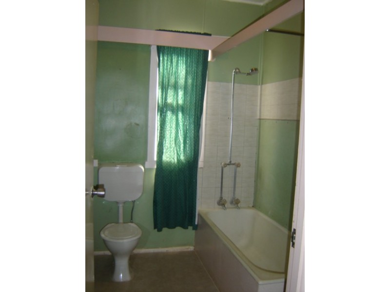 25 Shiel Street, Rangeville QLD 4350